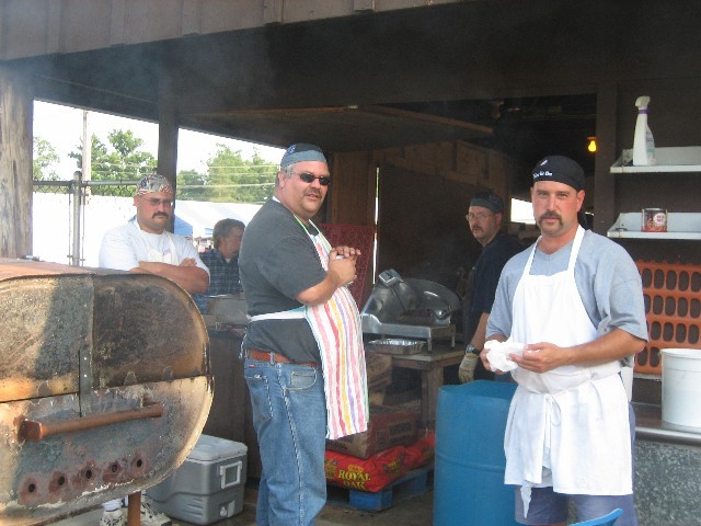 Bobby's &quot;All Star&quot; BBQ Pit Crew